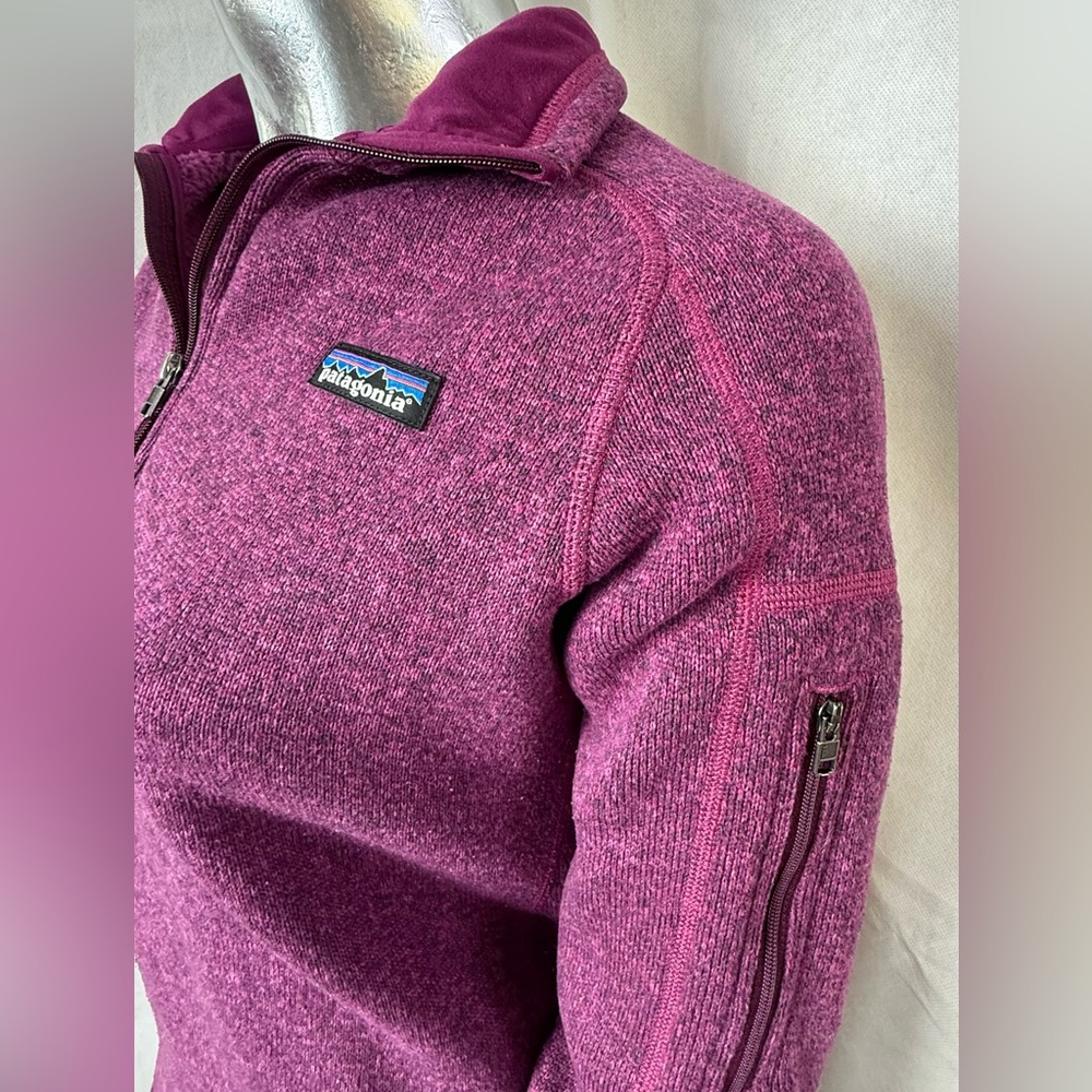 Patagonia Women's Quarter Zip-Up Fleece-Lined Sweater Purple - Picture 2 of 12